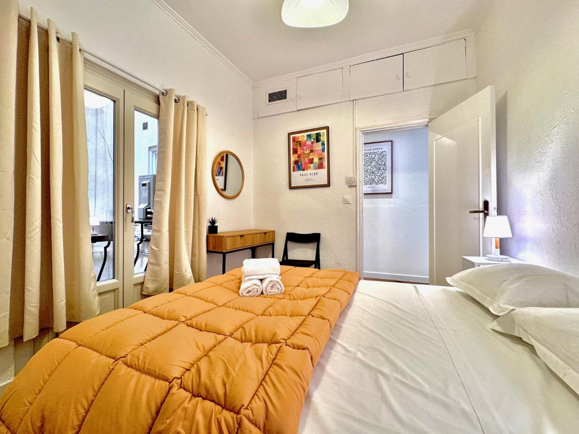 Riviera: Old Town Grand Near Promenade Apartment Nice