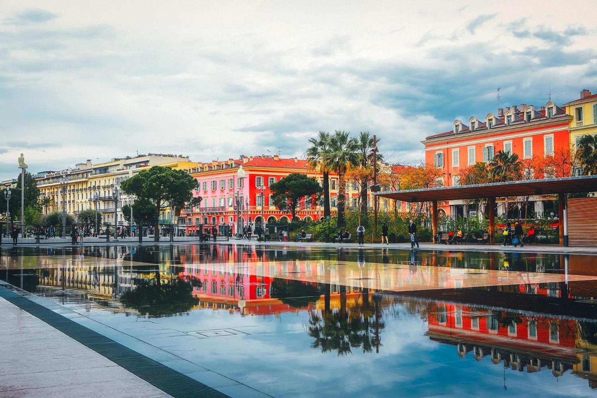 Riviera: Old Town Grand Near Promenade Apartment